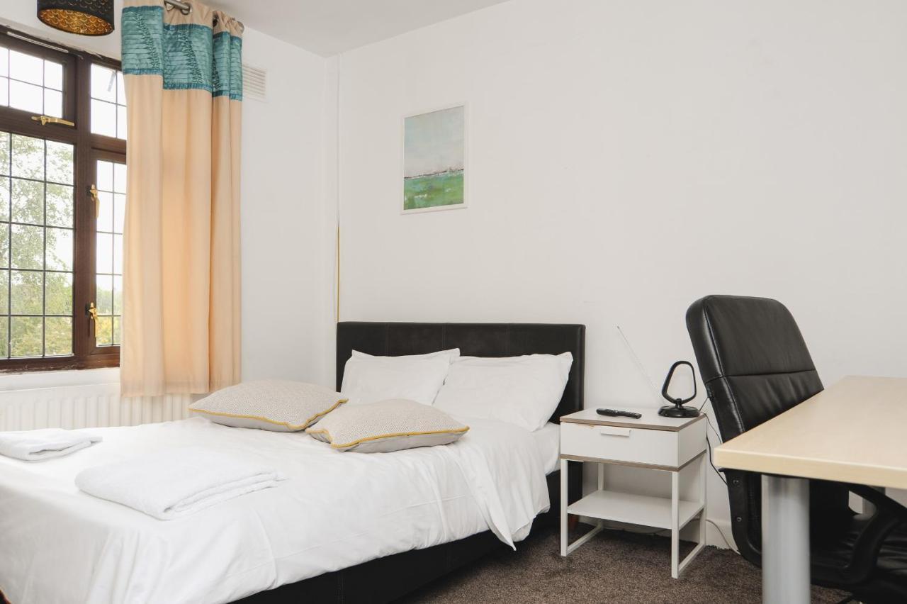 Coventry Deluxe Rooms By Payman Club 外观 照片